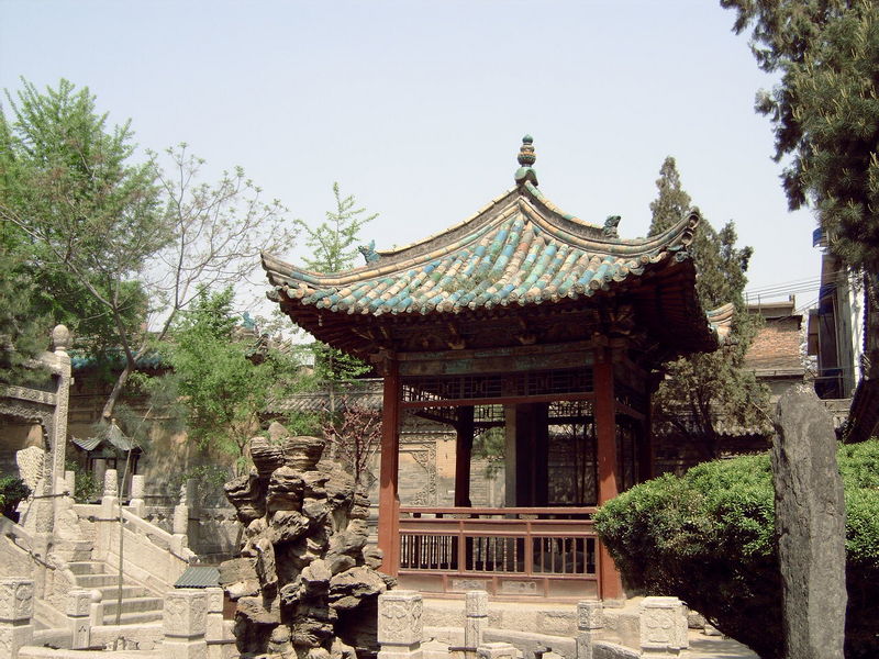 in de tuin bij Moskee Xian
