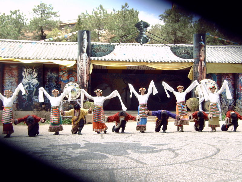 In cultuurpark Dongba Valley zijn div. minderheidsgroepen
vertegenwoordigd.
