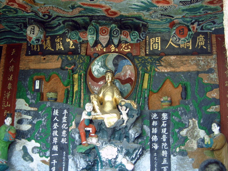 een Budha in de Drakengrot
