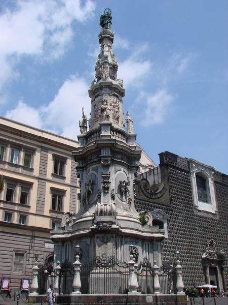 Rococo-kunstwerk op het Piazza del GesÃº Nuovo - Napels
