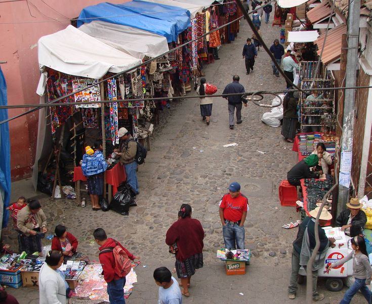 Chichicastenango markt vanaf het lunch restaurant
