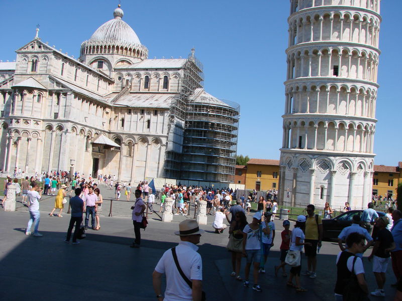 Piazza del Duomo
Keywords: Pisa