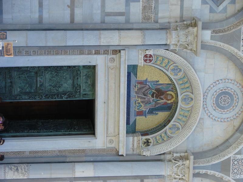 Deur Catedraal Piazza del Duomo
Keywords: Piazza del Duomo