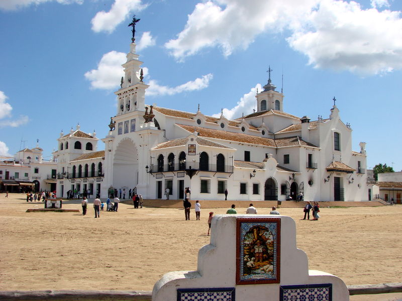 De grote kerk 'Ermita or Sanctuario de Nuestra SeÃ±ora de El RocÃ­o',
