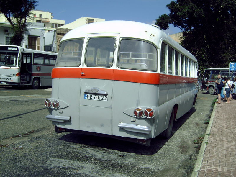 Antieke bus

