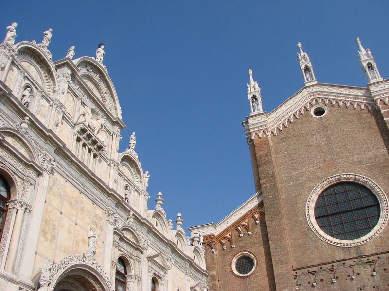 Links Scuola Grande di San Marco en rechts de kerk van San Zanipolo
